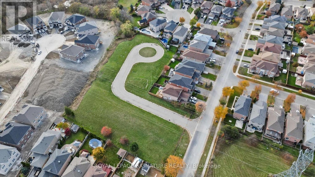 22 Izzy Court, Vaughan (elder Mills)