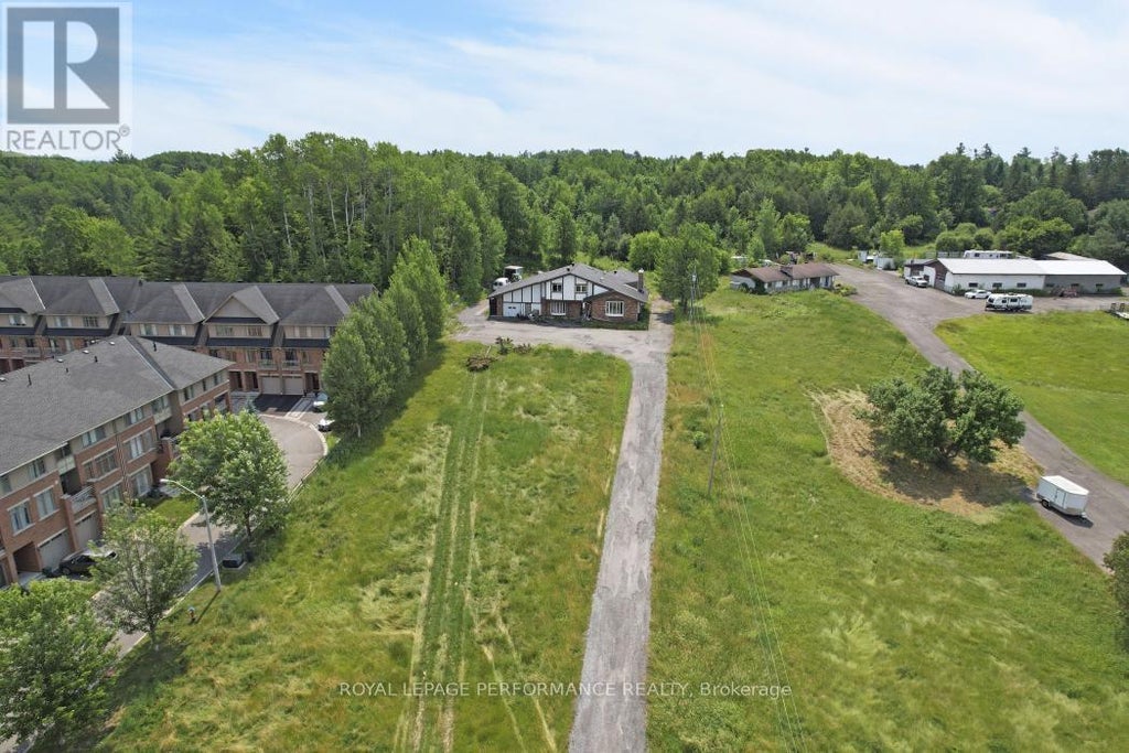 1016 Old Montreal Road, Ottawa