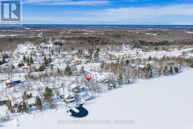 18 Hawkins Point Road, Georgian Bay (freeman)