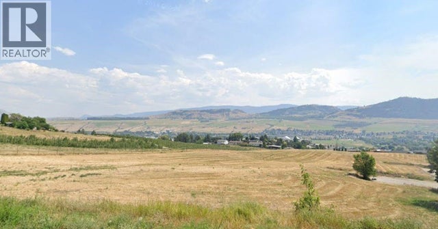 7001 & 6901 Lakeridge & Amber Drive, Vernon