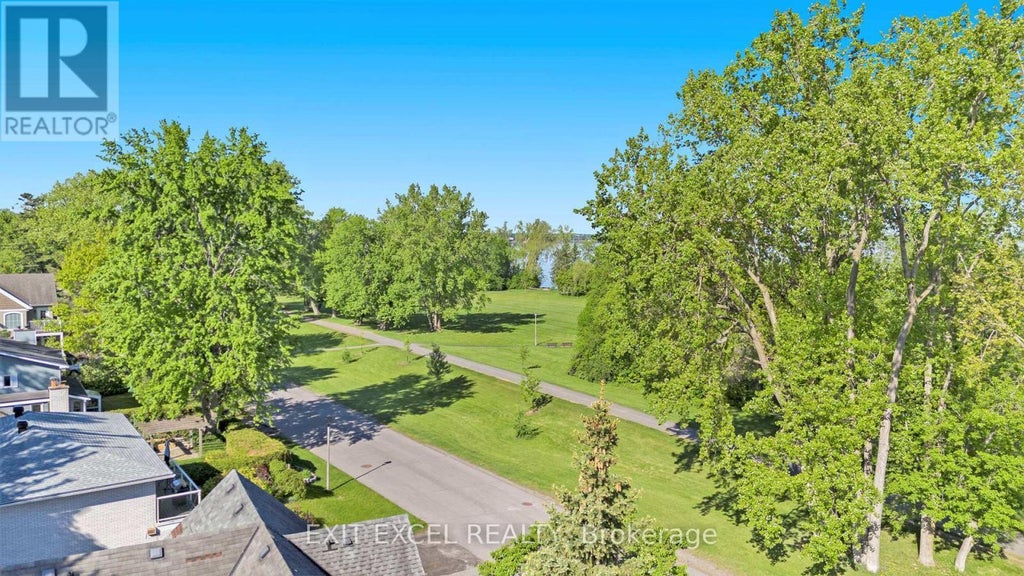 38 Farrow Street, Ottawa