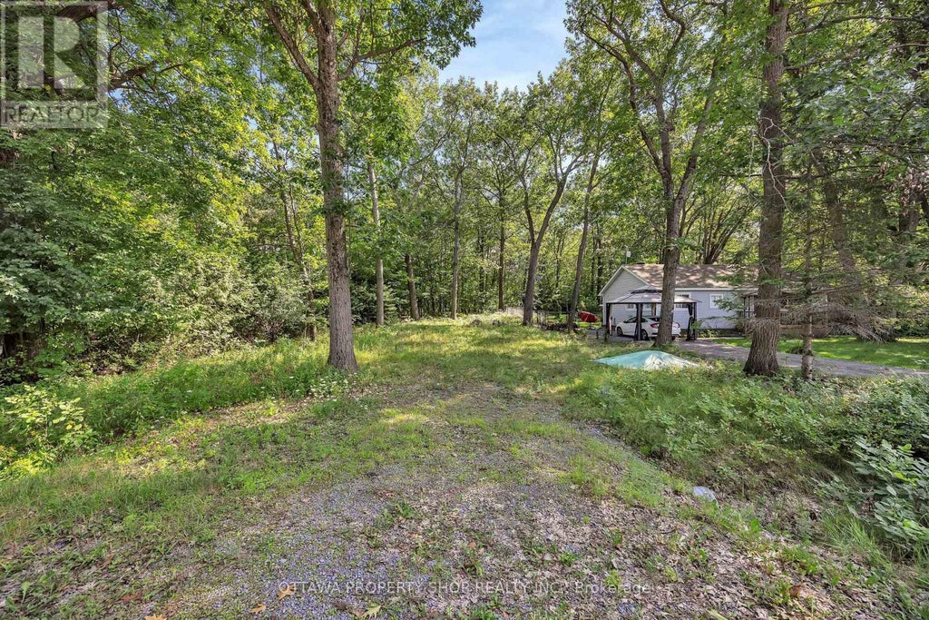 675 Bayview Drive, Ottawa