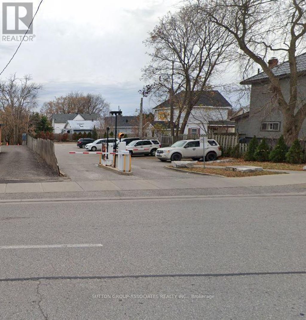 169 Colborne Street W, Orillia