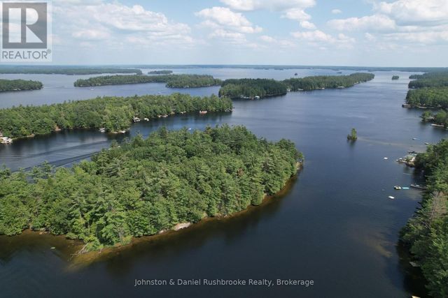2 Island 24lm (denison), Gravenhurst (muskoka (s))