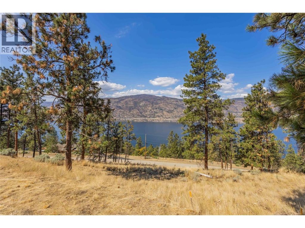 2393 Arthur Court, Kelowna