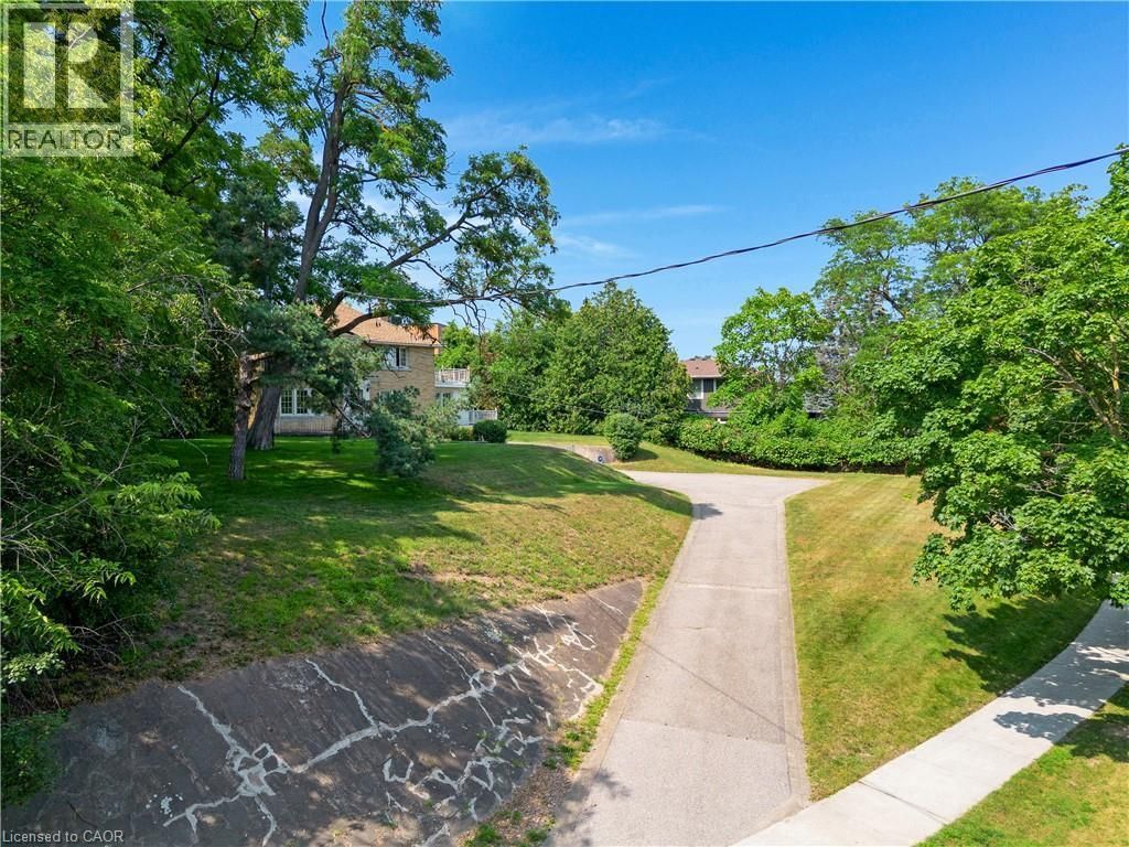 272 Sheldon Avenue N, Kitchener