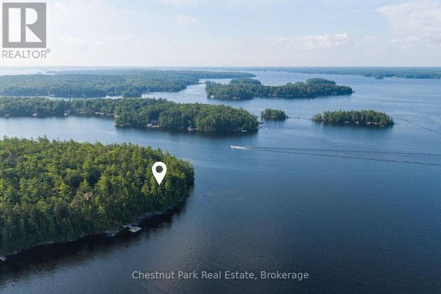 West Side Of Island M81 - Pine Island, Muskoka Lakes (monck (muskoka Lakes))