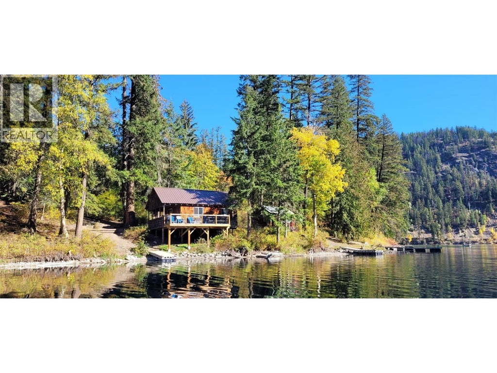 2126 Creighton Valley Road, Lumby