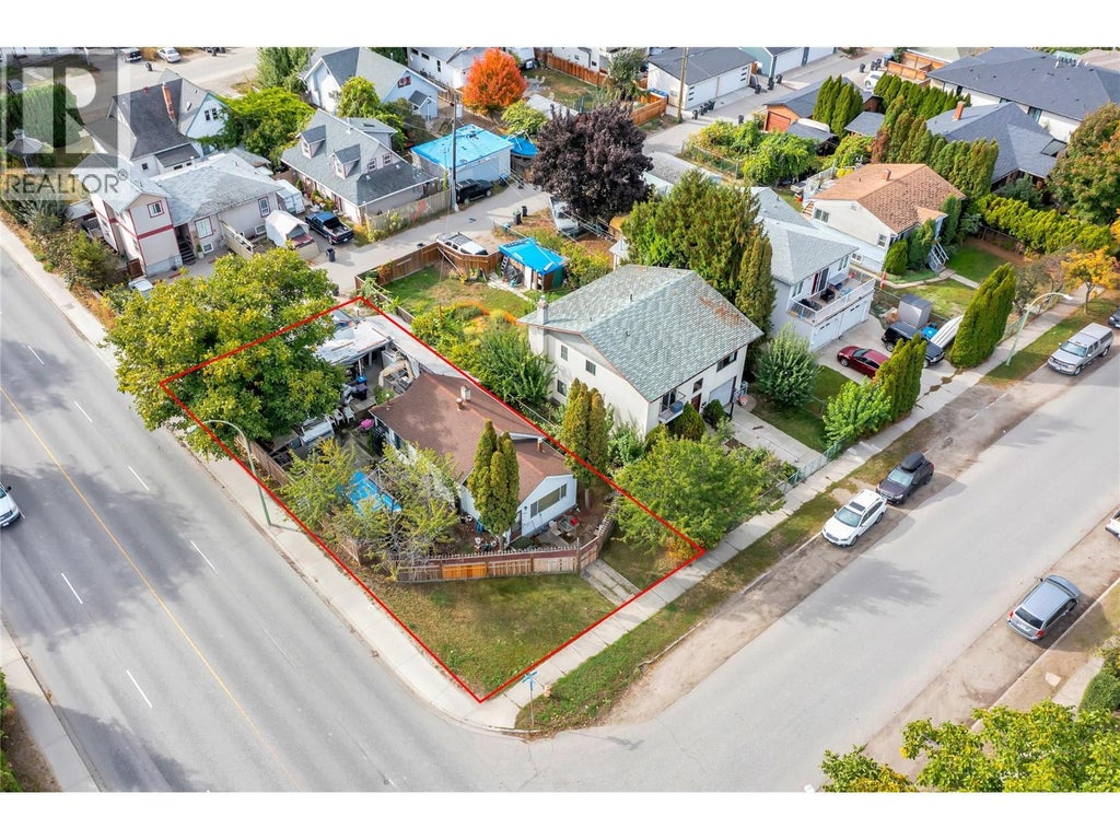 1099 Stockwell Avenue, Kelowna