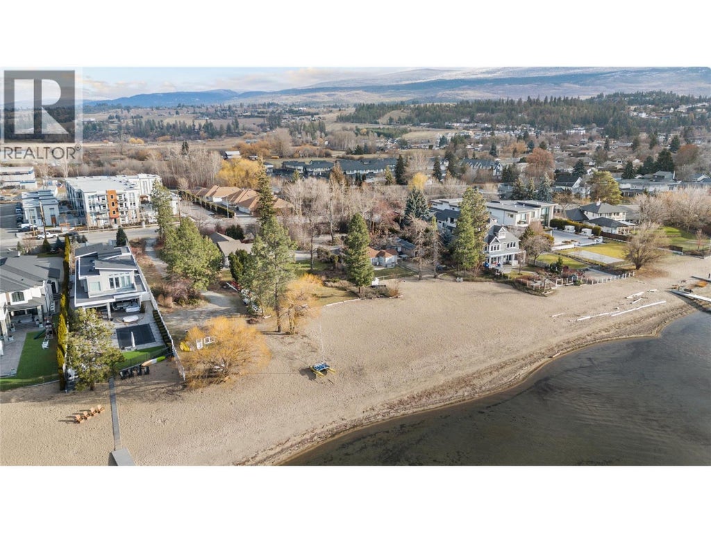 4158 Lakeshore Road, Kelowna
