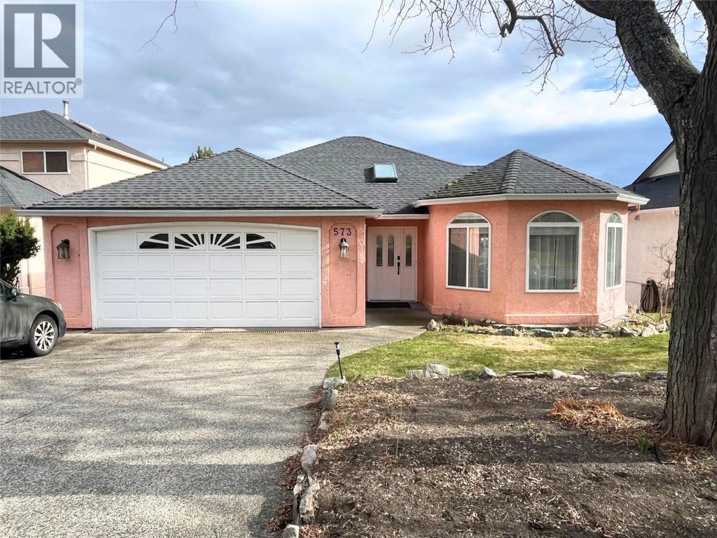 573 Spruceview Place N, Kelowna