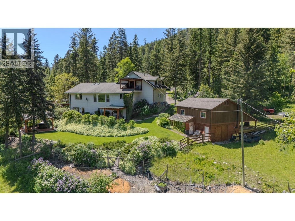 157 Harris Creek Road, Lumby