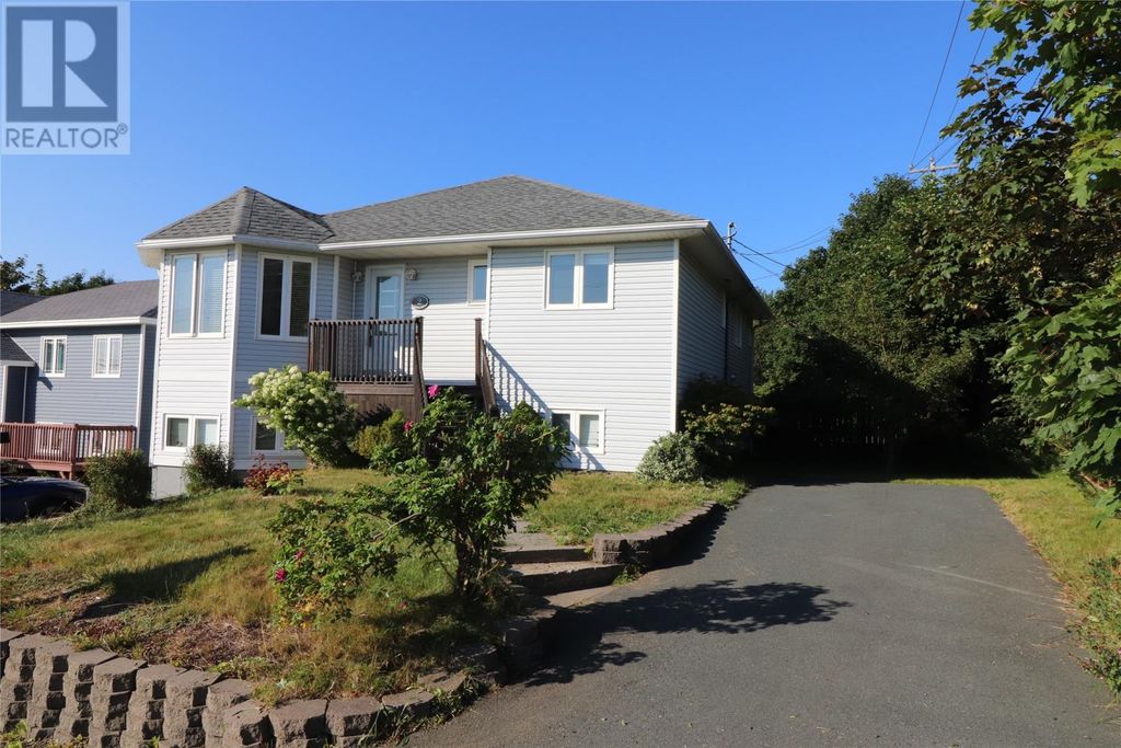 2 Lions Crescent, Conception Bay South