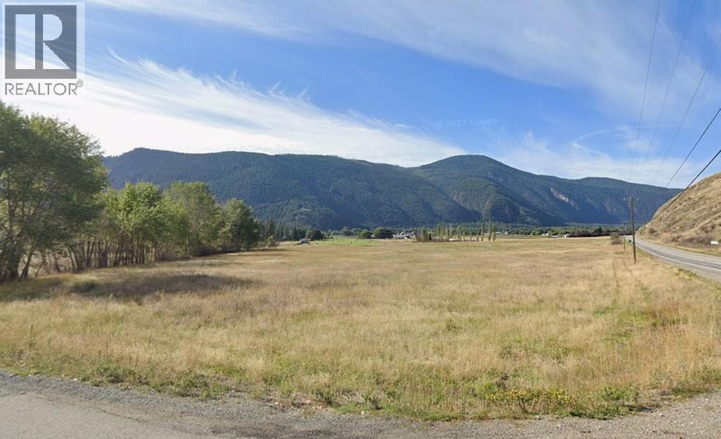 Lot 1 3 Highway, Grand Forks