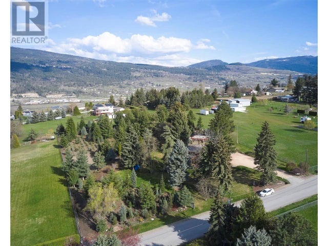 239 Stepping Stones Crescent, Spallumcheen