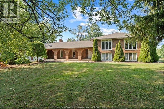 2878 County Rd 20, Essex