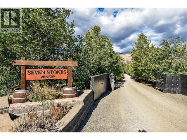 1143 Highway 3, Cawston