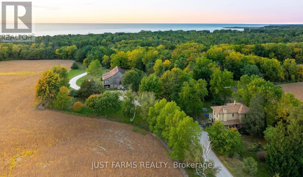 9024 Wood Drive, Lambton Shores (forest)
