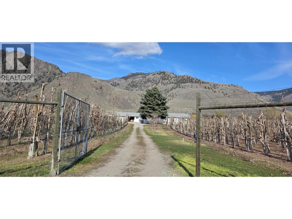 2292 Agar Road, Cawston