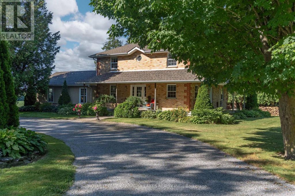890 Woodville Road, Kawartha Lakes (mariposa)