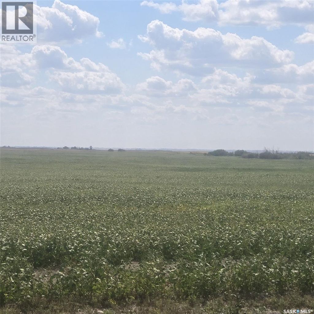 Rm220 - Erhardt Shop & Farmland, Last Mountain Lake