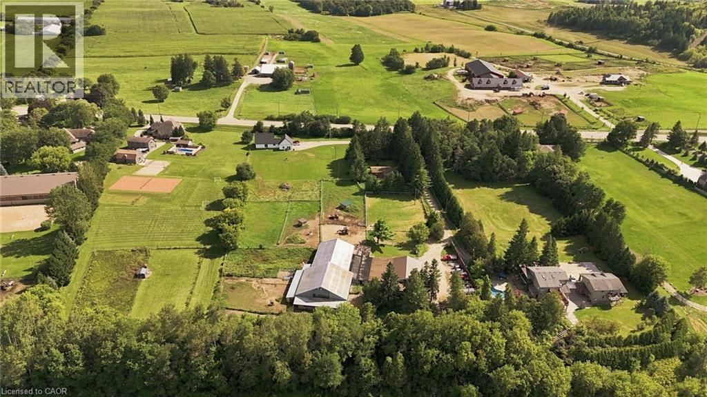 1238 Snyder's Road E, Baden