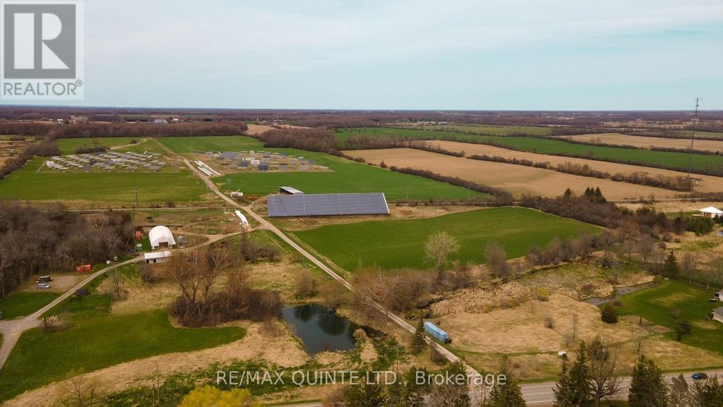 15860 Loyalist Parkway, Prince Edward County (hallowell Ward)