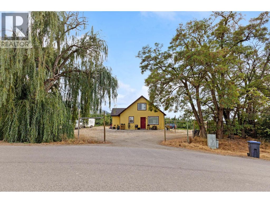 815 Webster Road, Kelowna