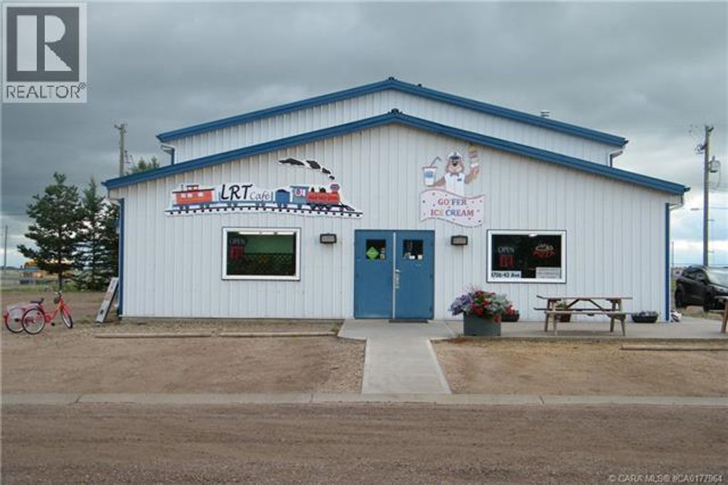 4706 43 Avenue, Forestburg
