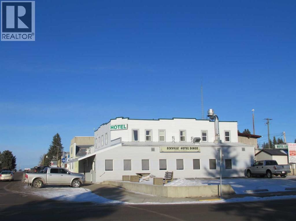 5007, 50 Street, Eckville