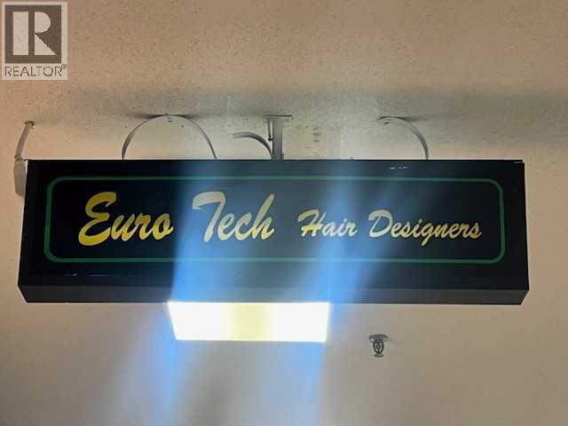 1329 Shoppers Park Mall, Grande Cache