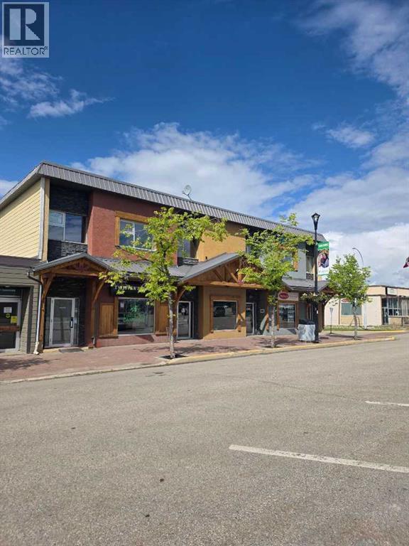 1800 Pine Plaza, Grande Cache