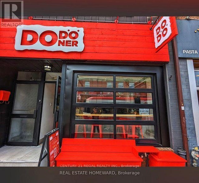 1132 Queen Street W, Toronto (little Portugal)