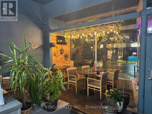 1580 Wyandotte Street E, Windsor