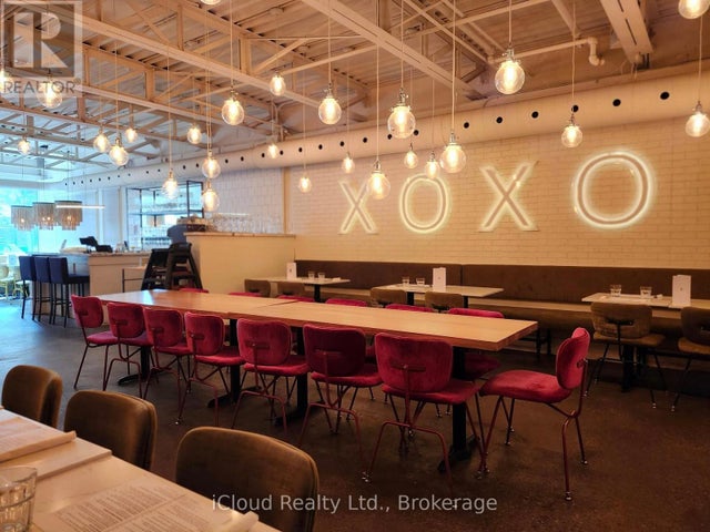 343 Kerr Street, Oakville (co Central)