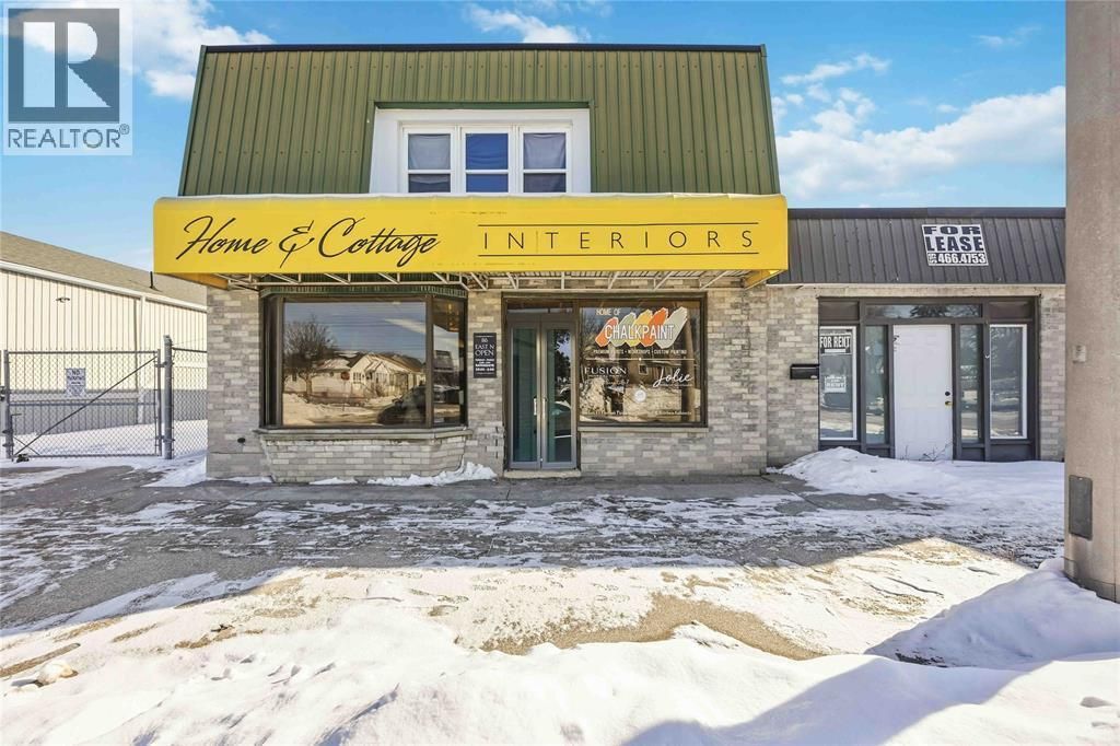 116 East Street North, Sarnia