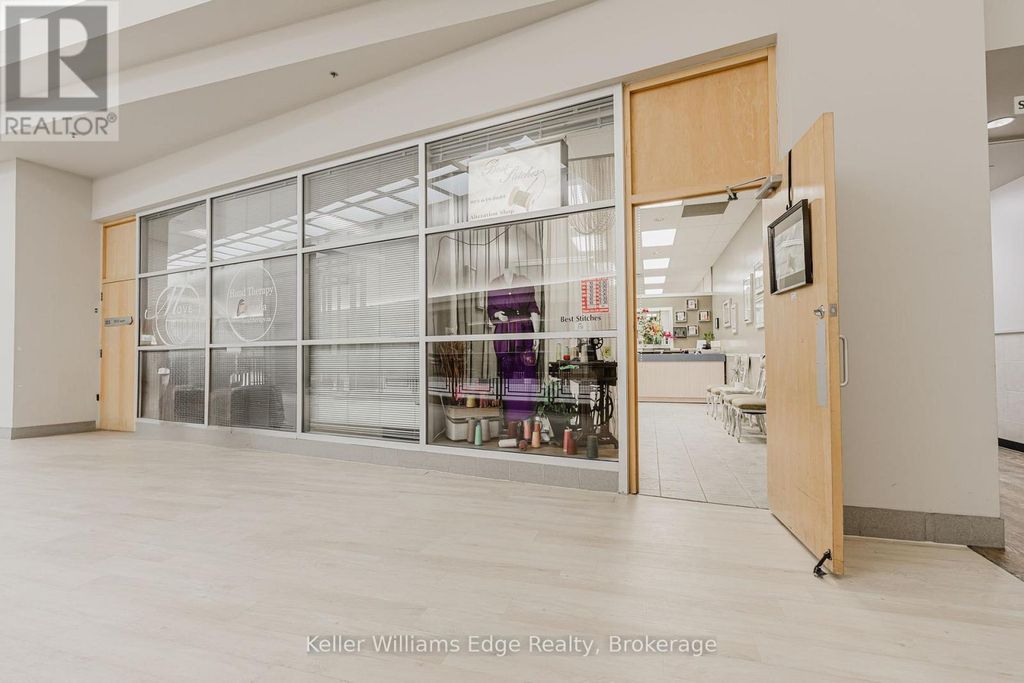 777 Guelph Line, Burlington (roseland)