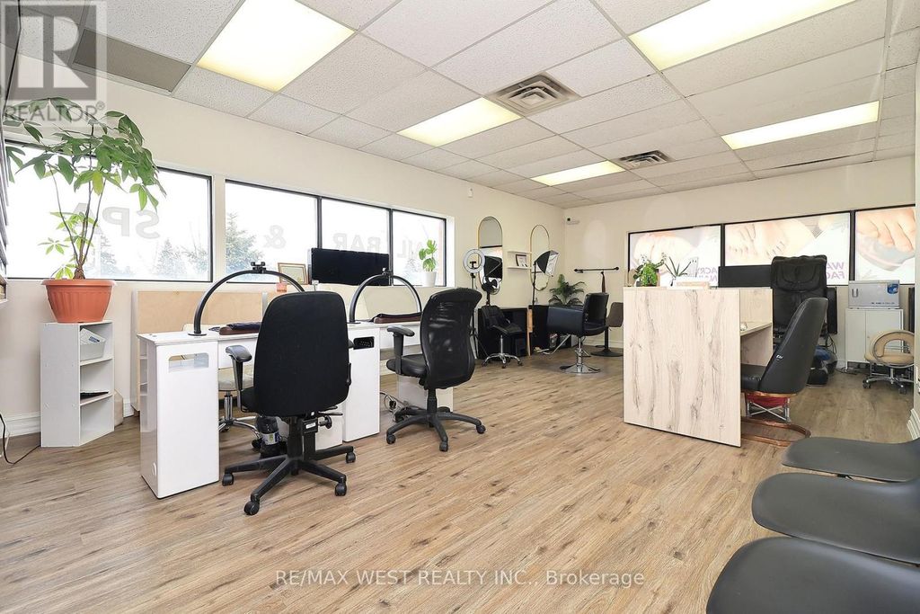 3702 Kingston Road, Toronto (scarborough Village)