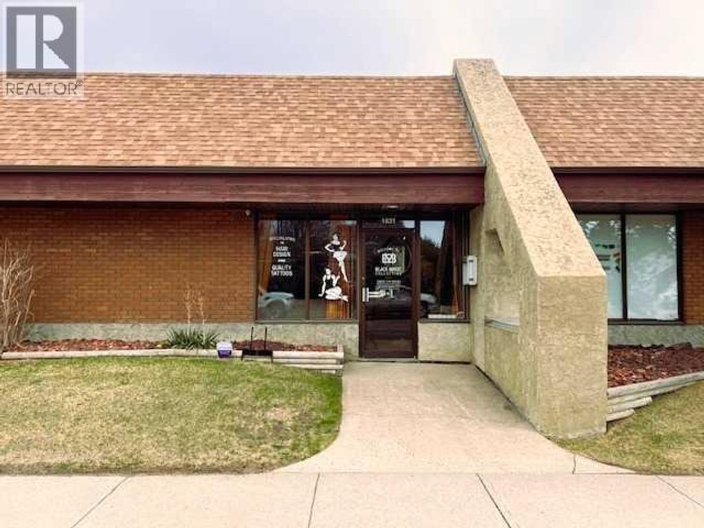 1631 Cedar Road S, Lethbridge