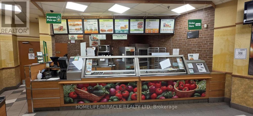 #1-b - 132 Front Street E, Toronto (moss Park)