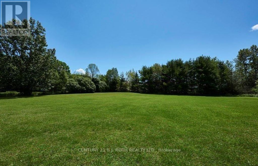 2925 Old Barrie Road E, Orillia