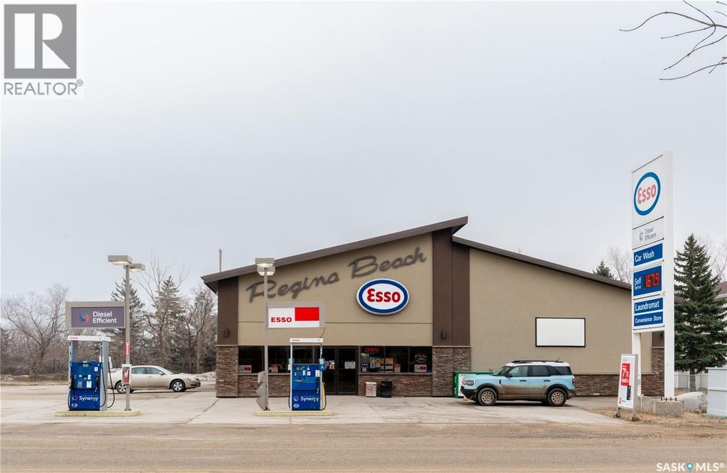 401 Centre Street, Regina Beach