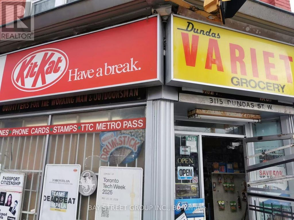 3115 Dundas Street W, Toronto (junction Area)