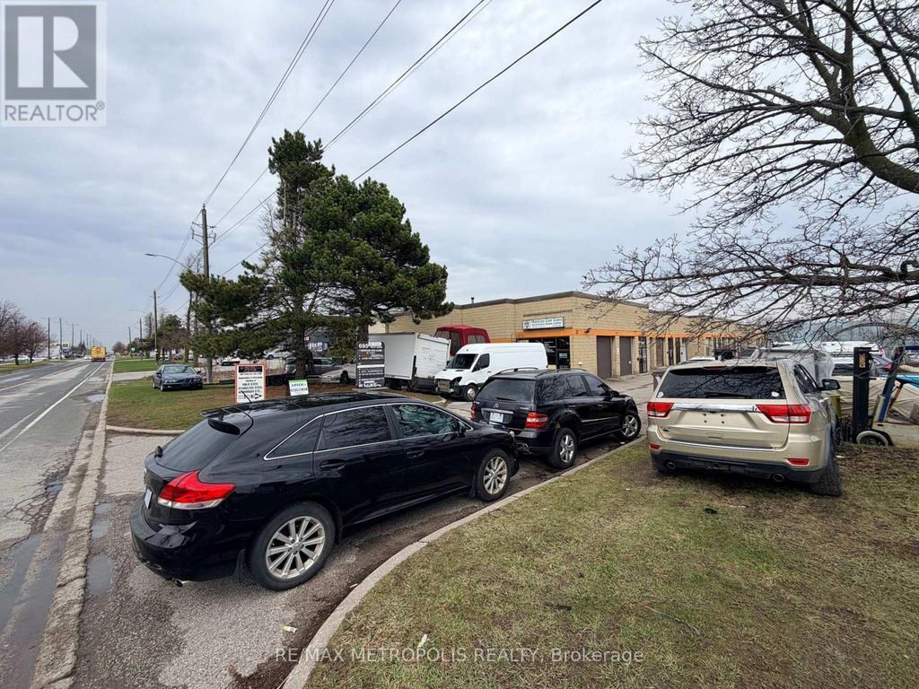 3 - 695 Finley Avenue, Ajax (south West)