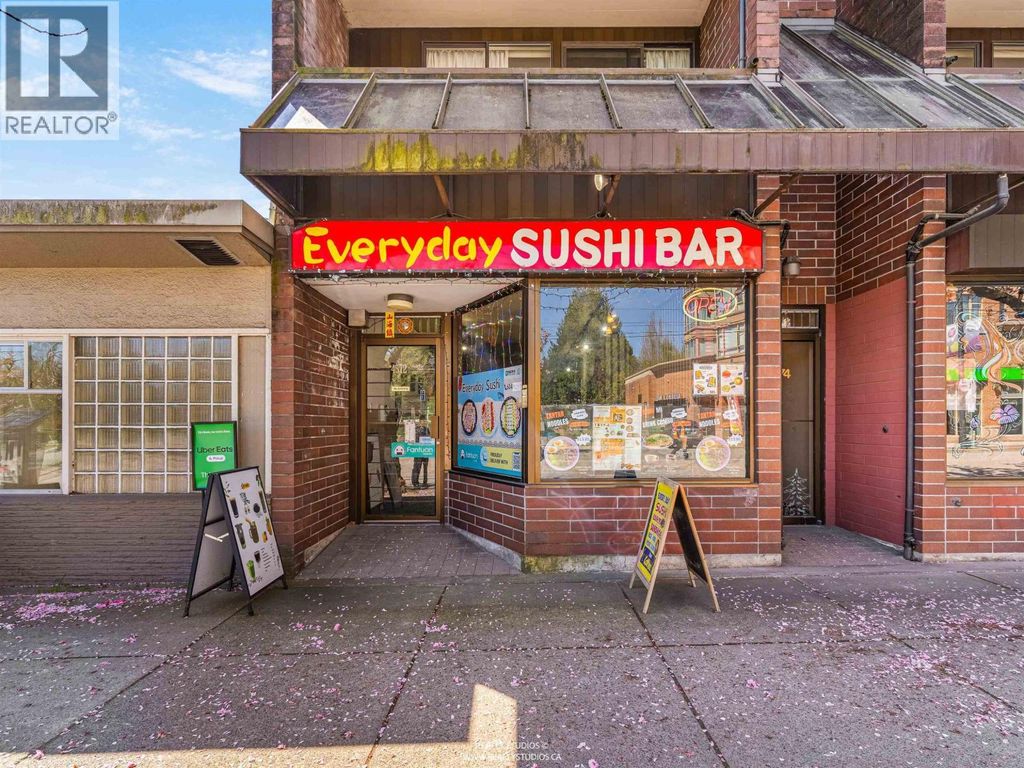 4572 W 10th Avenue, Vancouver