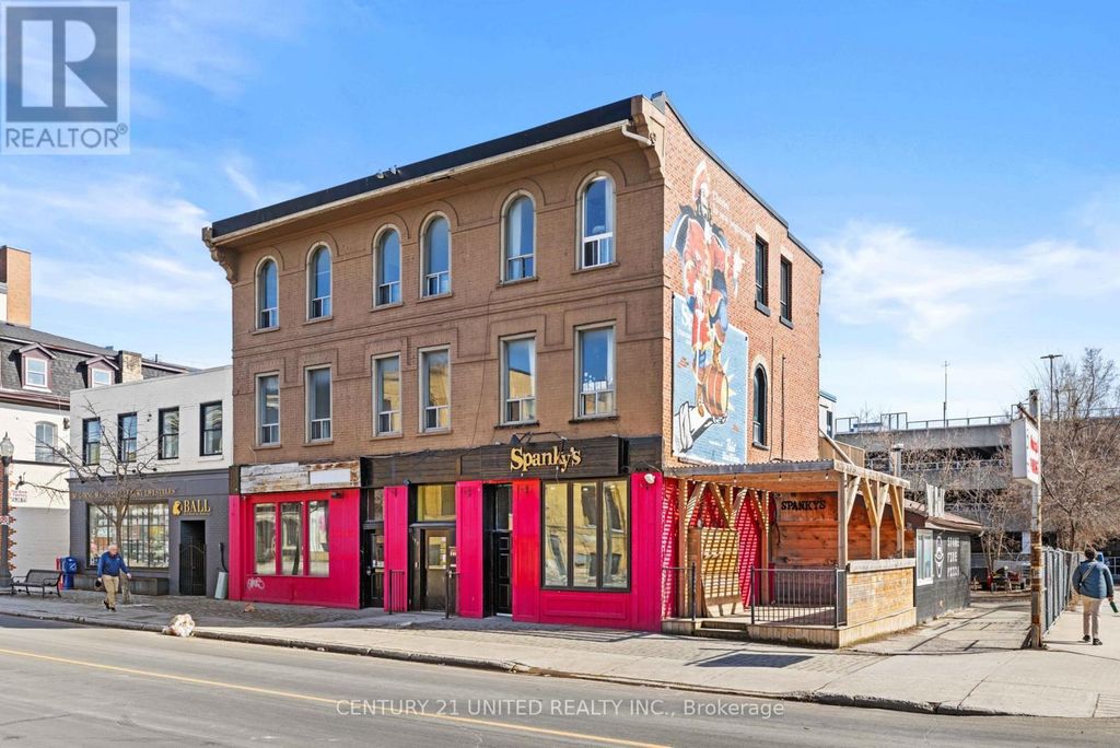 197 Hunter Street W, Peterborough (town Ward 3)
