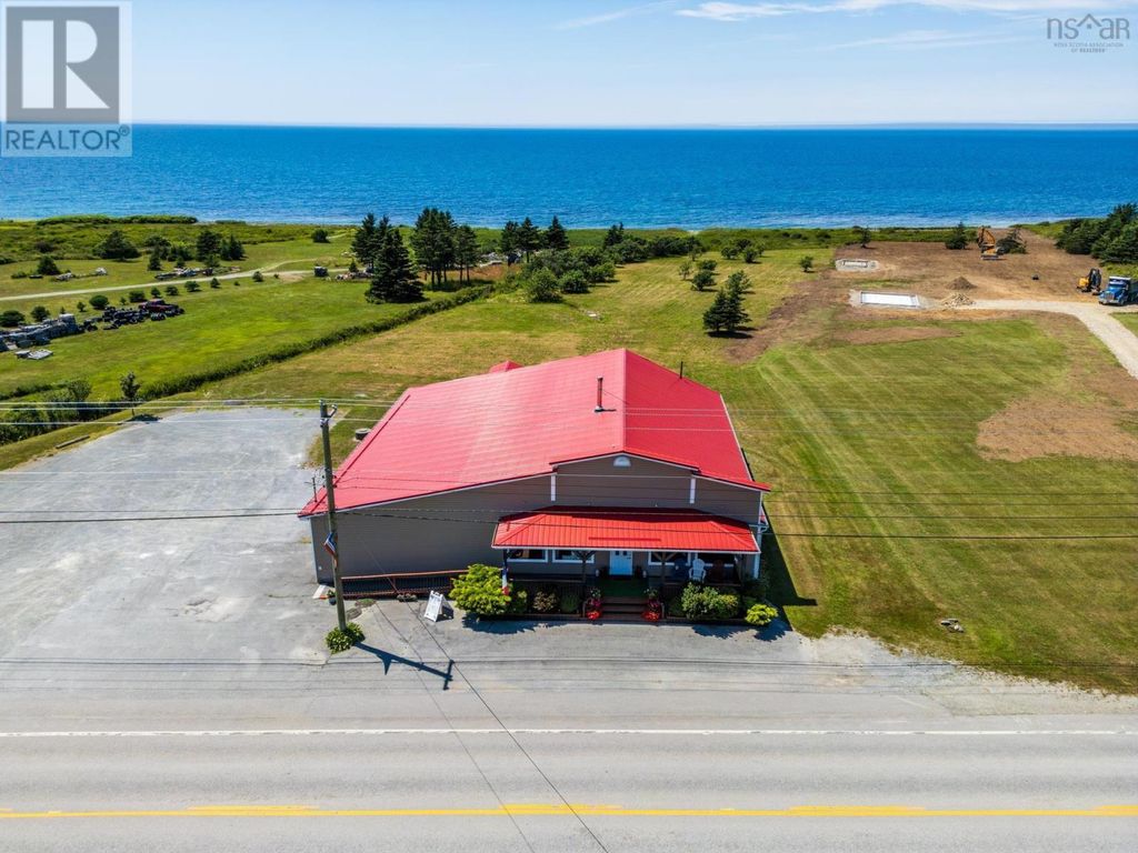 9613 Highway 1, Saulnierville