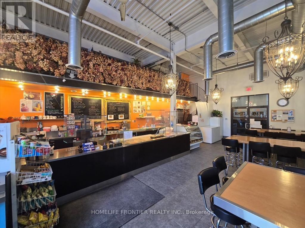 115 - 63 Wingold Avenue, Toronto (yorkdale-Glen Park)