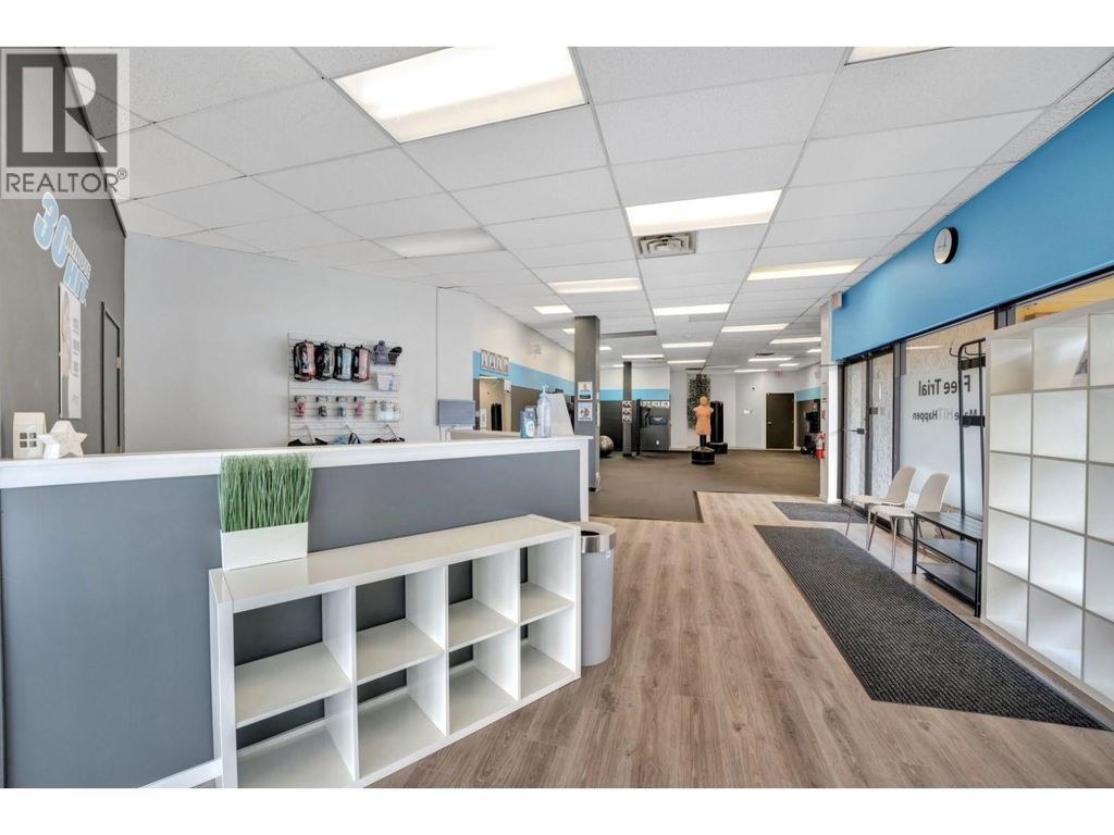 1675 Kingsway, Vancouver