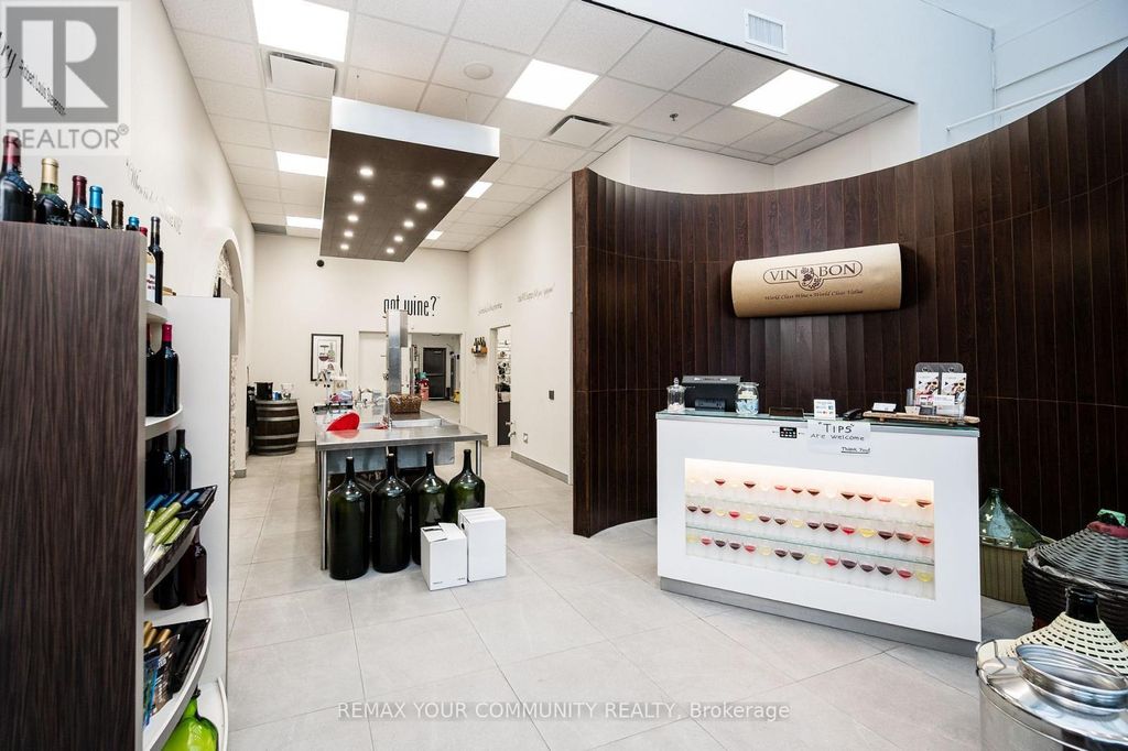 4a - 27 Roytec Road, Vaughan (east Woodbridge)